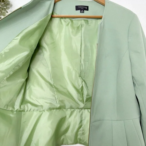 TAHARI • Mint green zip up blazer jacket - Picture 4 of 5